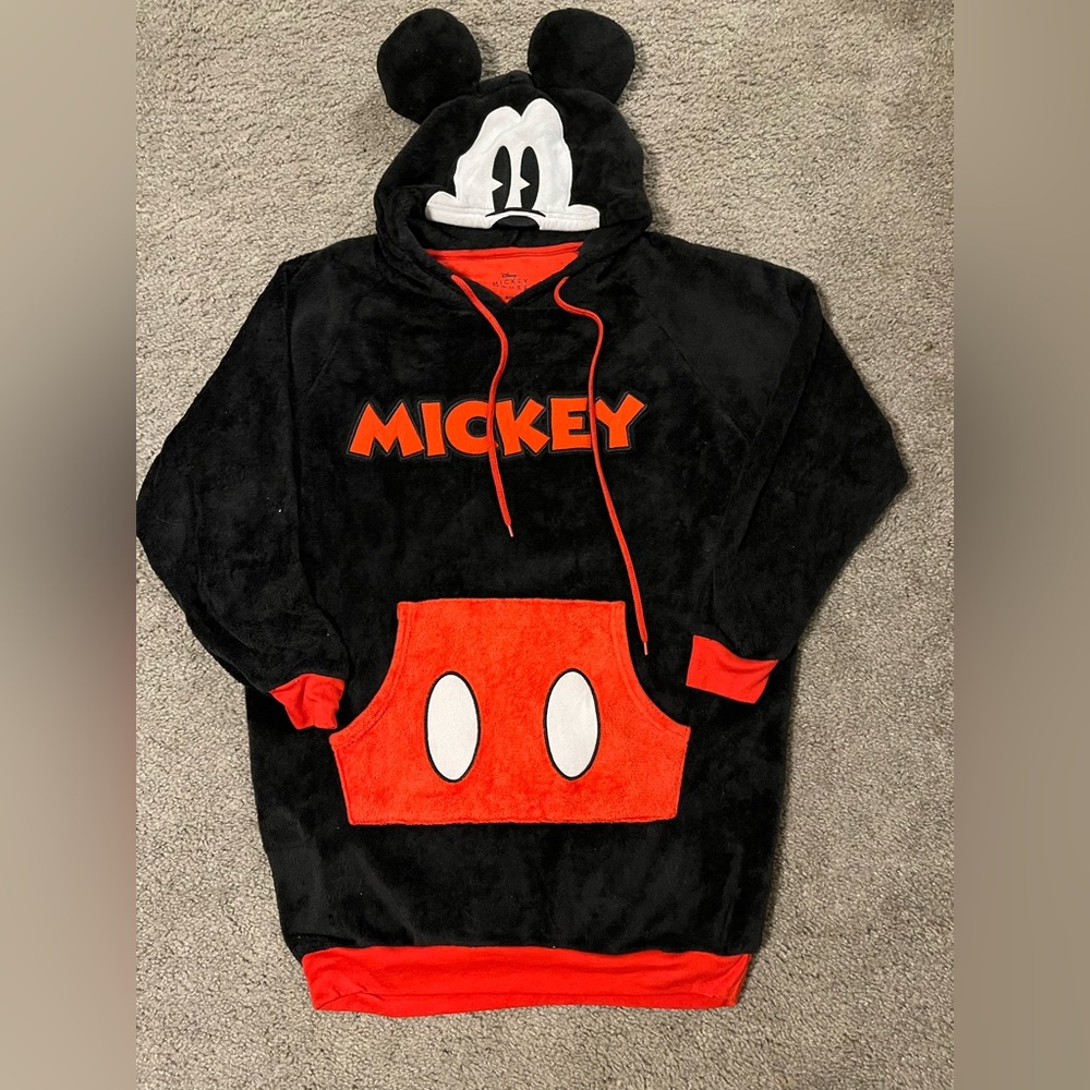 Disney Women's  Medium Mickey Mouse Sleep Lounger